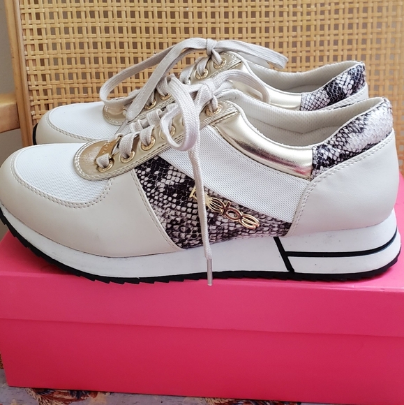 bebe Shoes - Nwt Bebe Brienne Snake print sneakers Size…